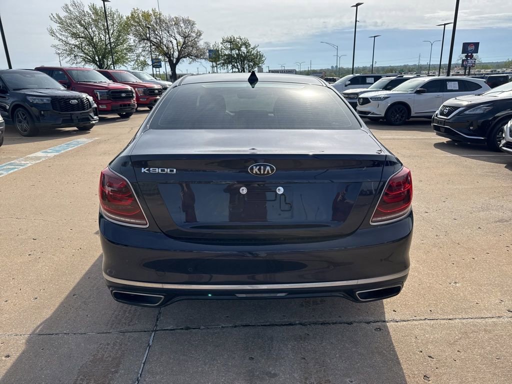 Used 2019 Kia K900 Luxury w/ VIP Package image 6