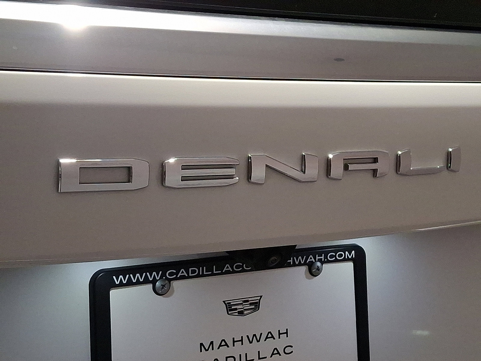 Used 2025 GMC Yukon Denali image 31