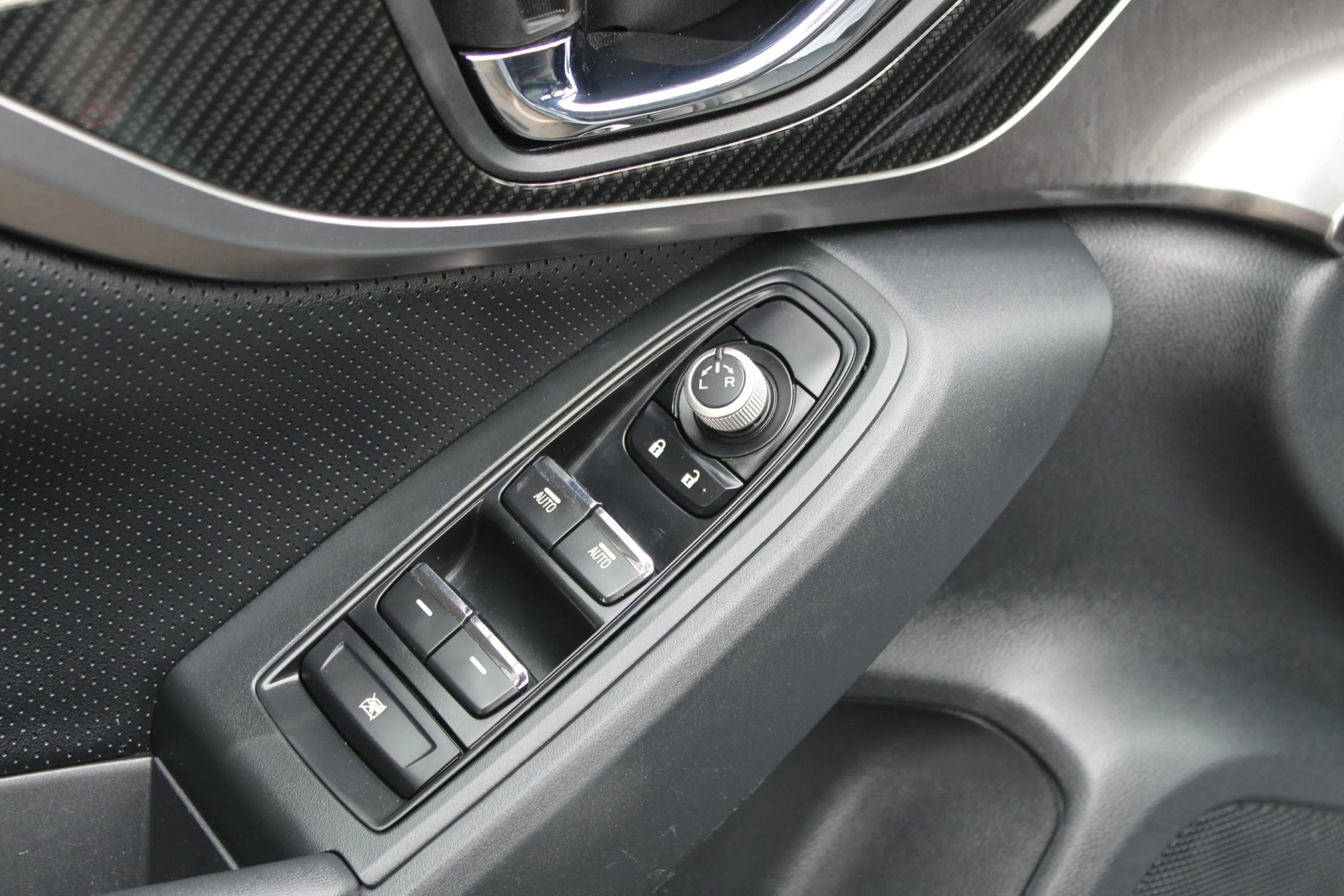 Used 2018 Subaru Crosstrek 2.0i Limited image 22