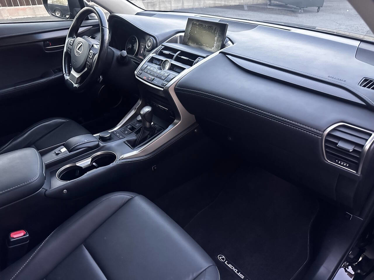 Used 2015 Lexus NX 200t FWD image 15