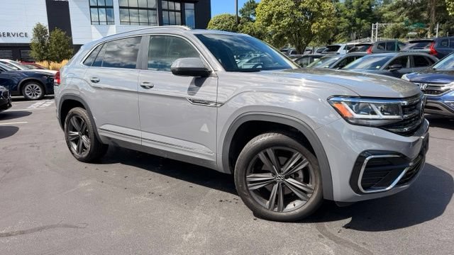 Used 2022 Volkswagen Atlas Cross Sport SEL R-Line AWD/4WD image 2