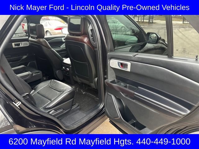 Used 2020 Ford Explorer Platinum w/ Premium Technology Package image 14