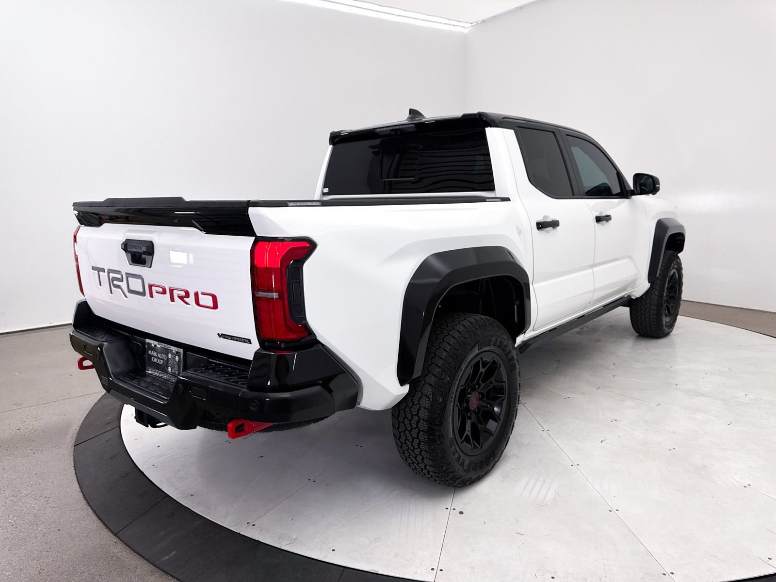 Used 2025 Toyota Tacoma TRD Pro AWD/4WD image 20
