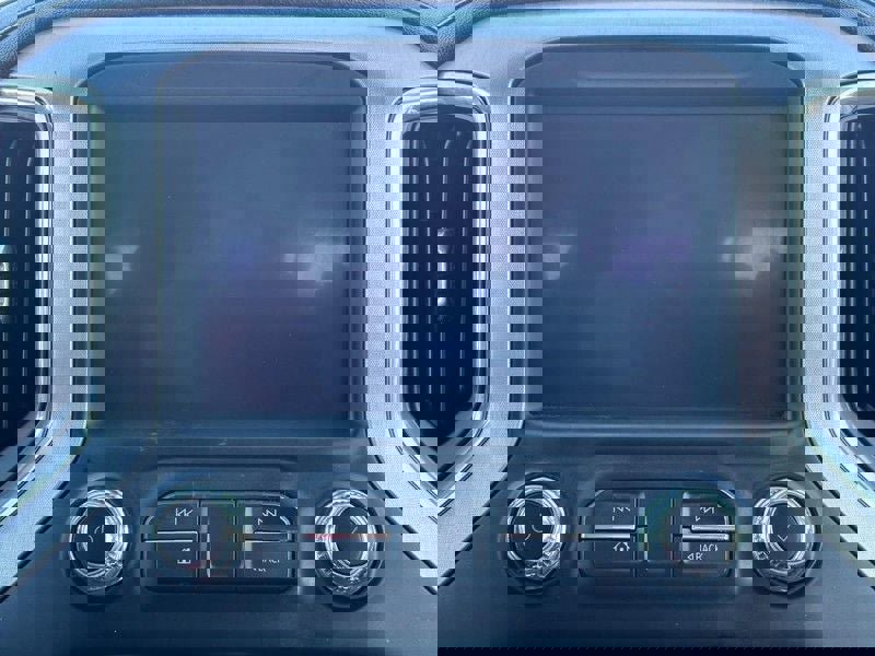 Used 2020 GMC Sierra 1500 Elevation w/ Elevation Value Package image 13