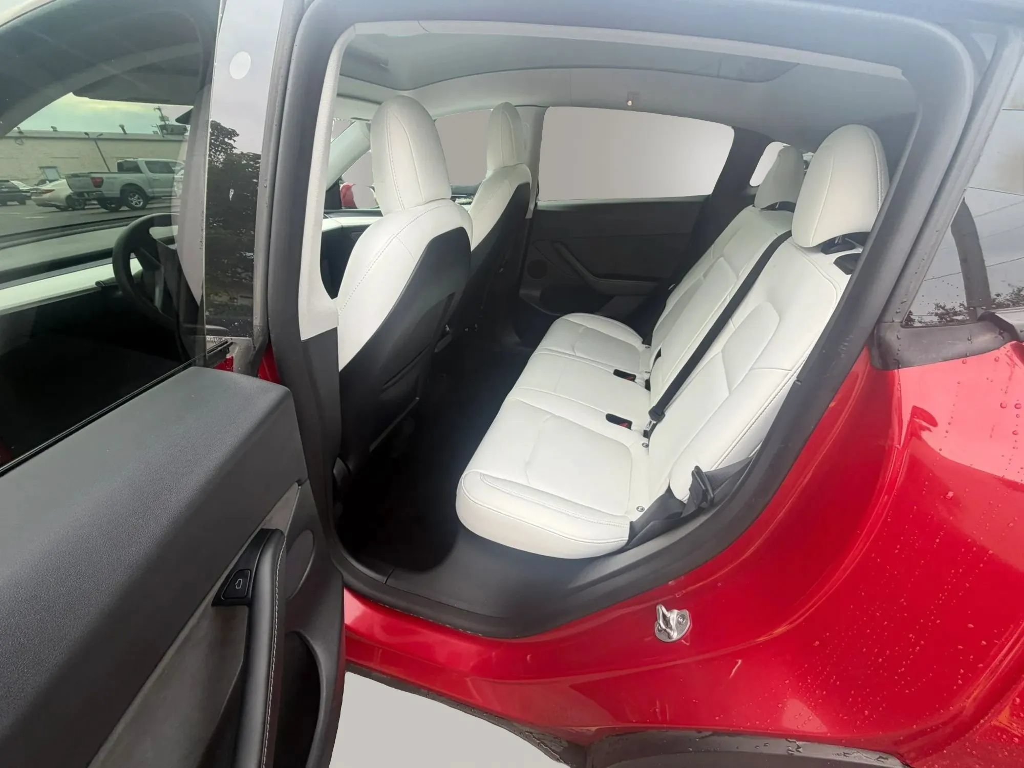 Used 2022 Tesla Model Y Long Range AWD/4WD image 12