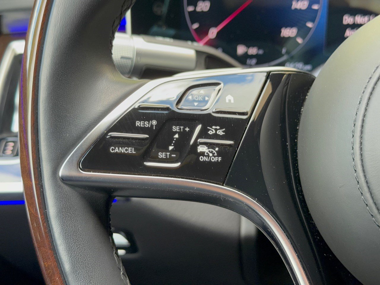 Certified 2025 Mercedes-Benz S 580e 4MATIC Sedan image 18