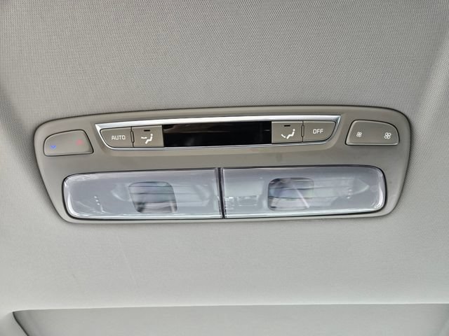 Used 2025 Kia Telluride S AWD/4WD image 17