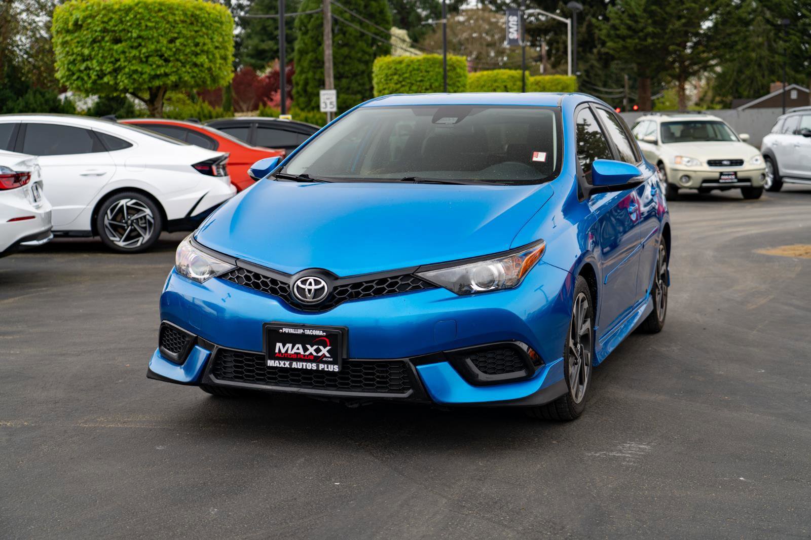 Used 2018 Toyota Corolla iM w/ All-Weather Mat Package FWD image 4