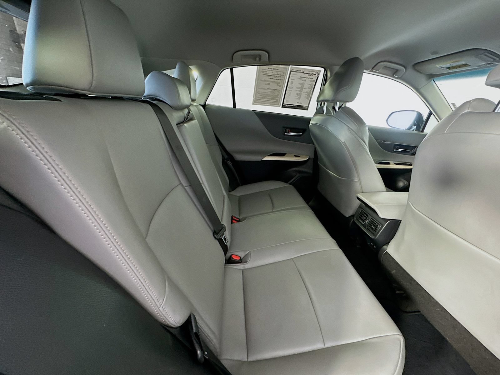 Used 2023 Toyota Venza XLE AWD/4WD image 26