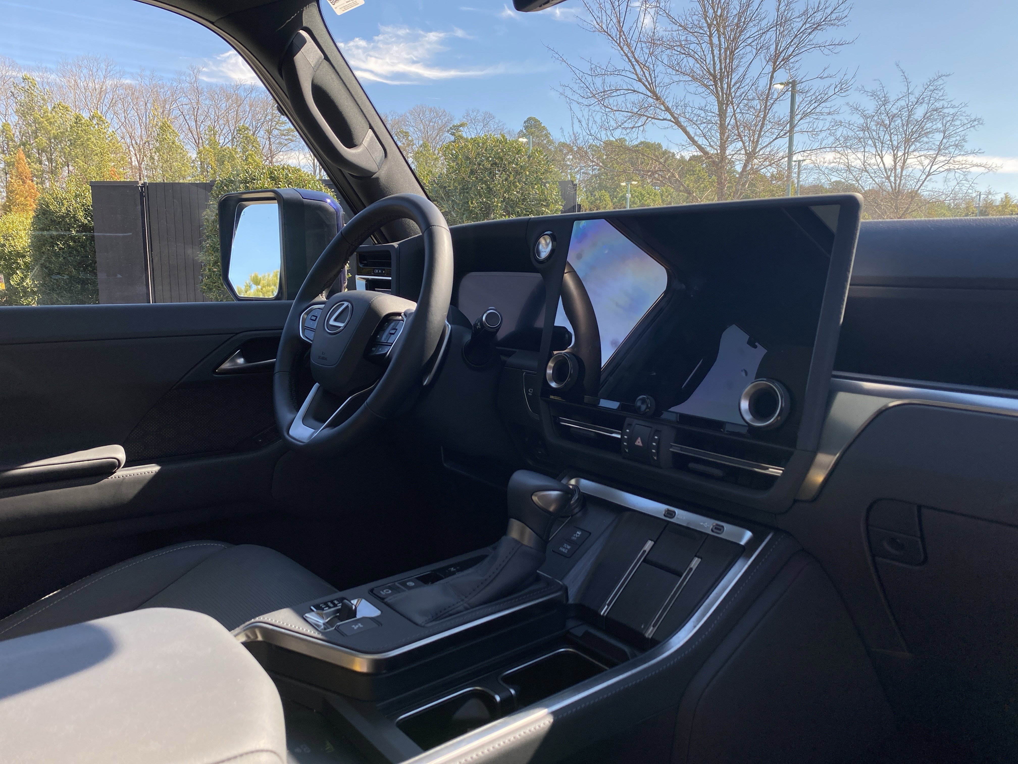 Used 2025 Lexus GX 550 w/ Accessory Package (2T) AWD/4WD image 6