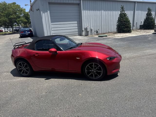Used 2016 MAZDA MX-5 Miata Grand Touring RWD image 4