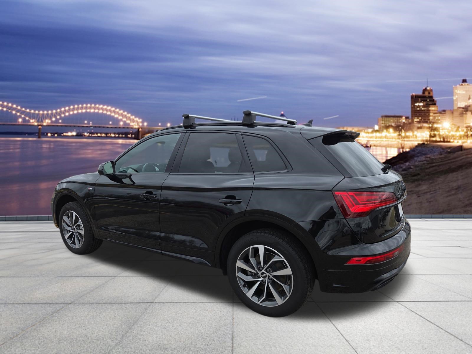 Used 2024 Audi Q5 2.0T Premium image 3