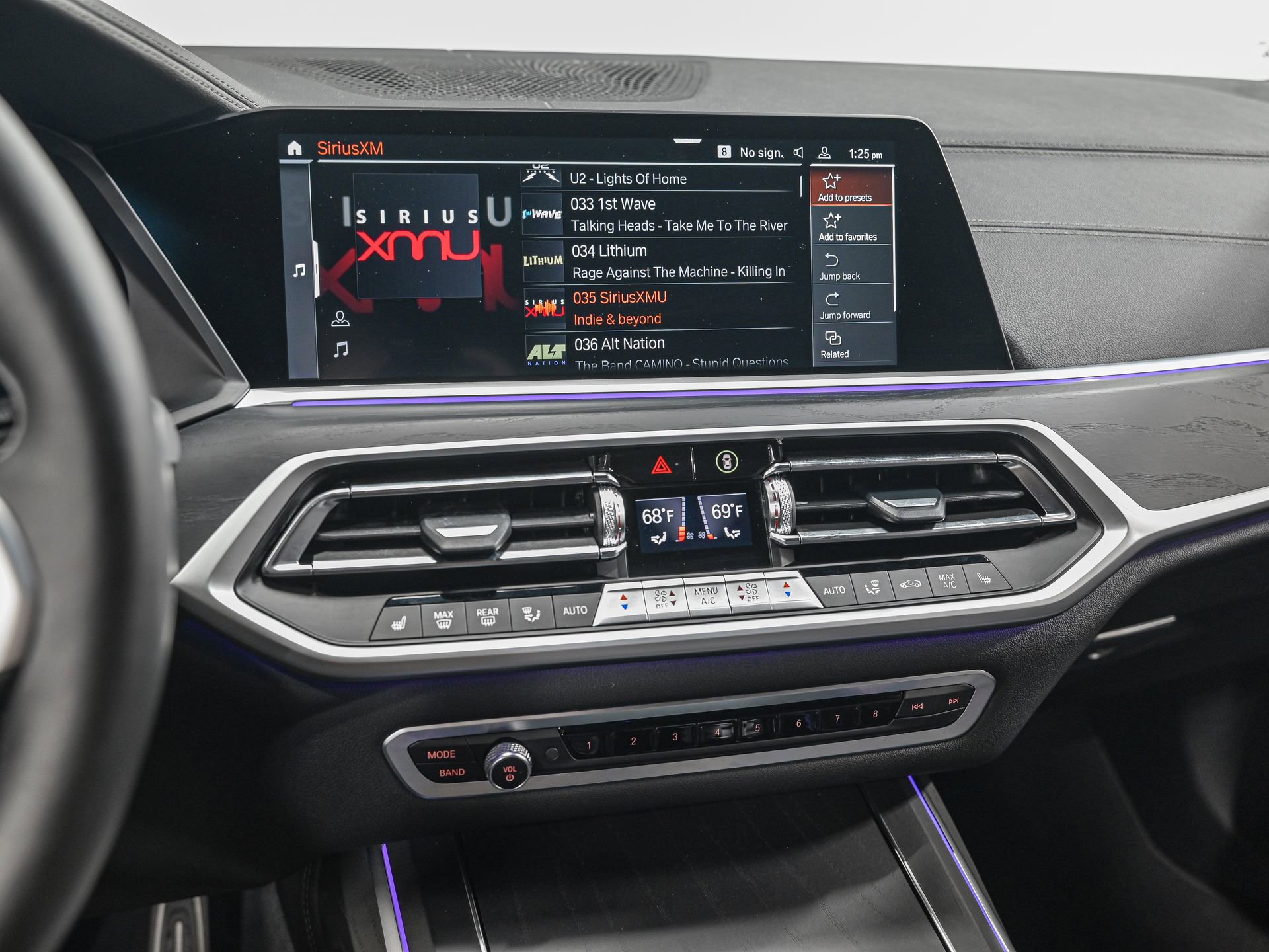 Used 2022 BMW X7 xDrive40i w/ M Sport Package image 22