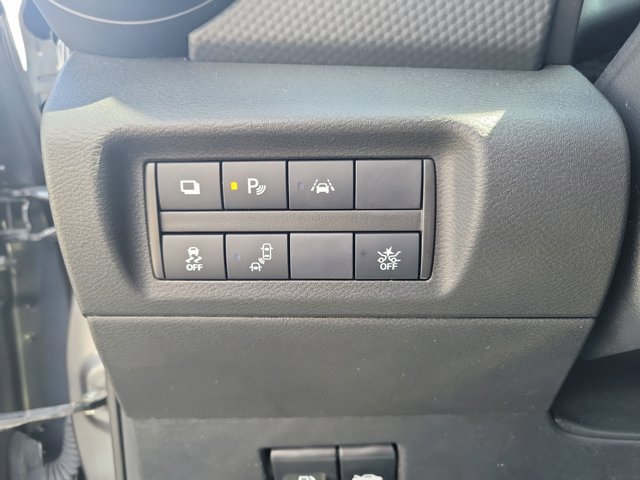 Used 2021 Nissan Kicks S image 20