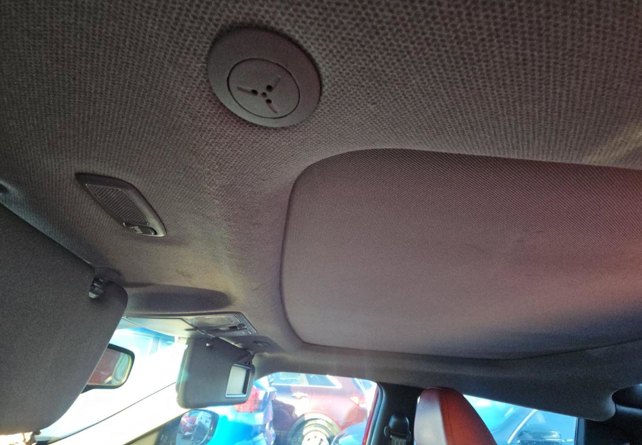 Used 2013 Hyundai Veloster W/ RED INTERIOR 2DR HATCHBACK w/ Style Pkg image 13