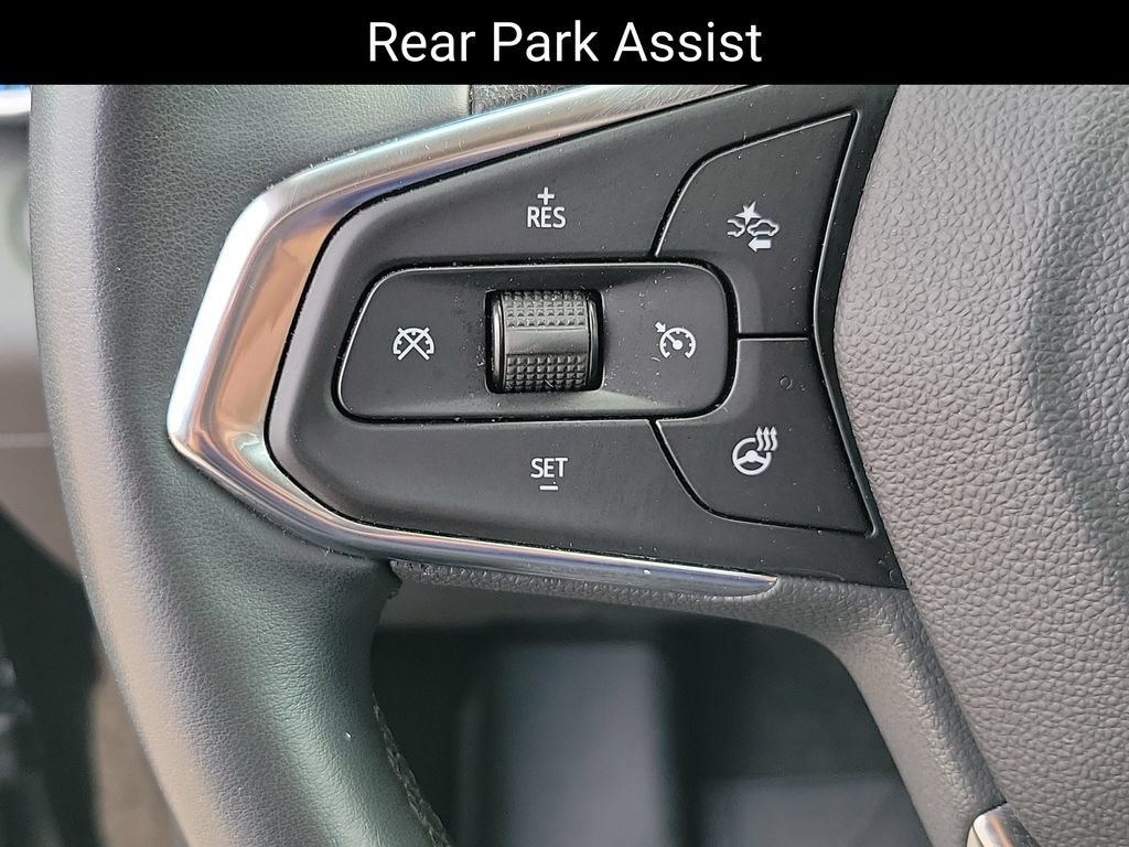 Used 2025 Chevrolet Trax LT w/ Driver Confidence Package FWD image 14