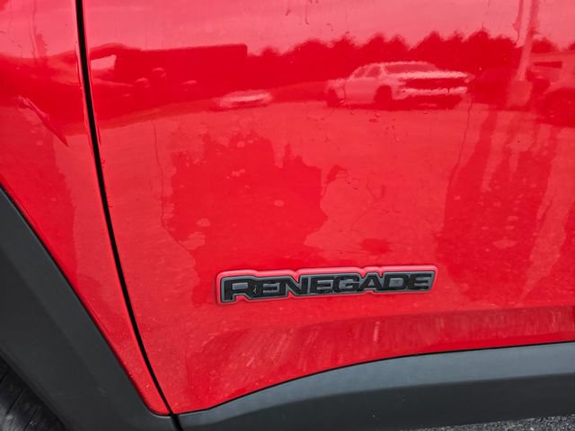 Used 2017 Jeep Renegade Trailhawk w/ Premium Trailhawk Package AWD/4WD image 25