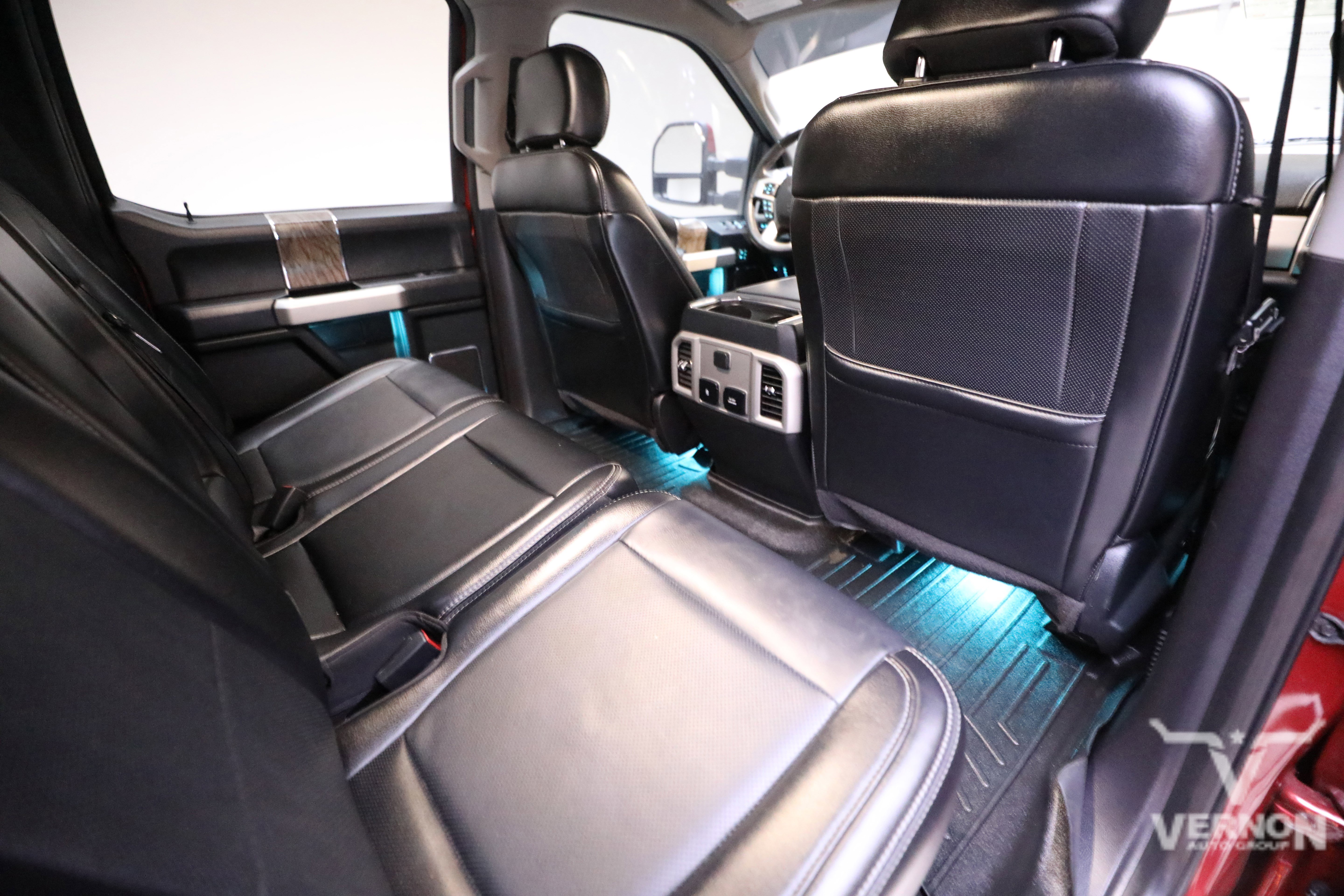 Used 2019 Ford F350 Lariat w/ Lariat Ultimate Package image 12