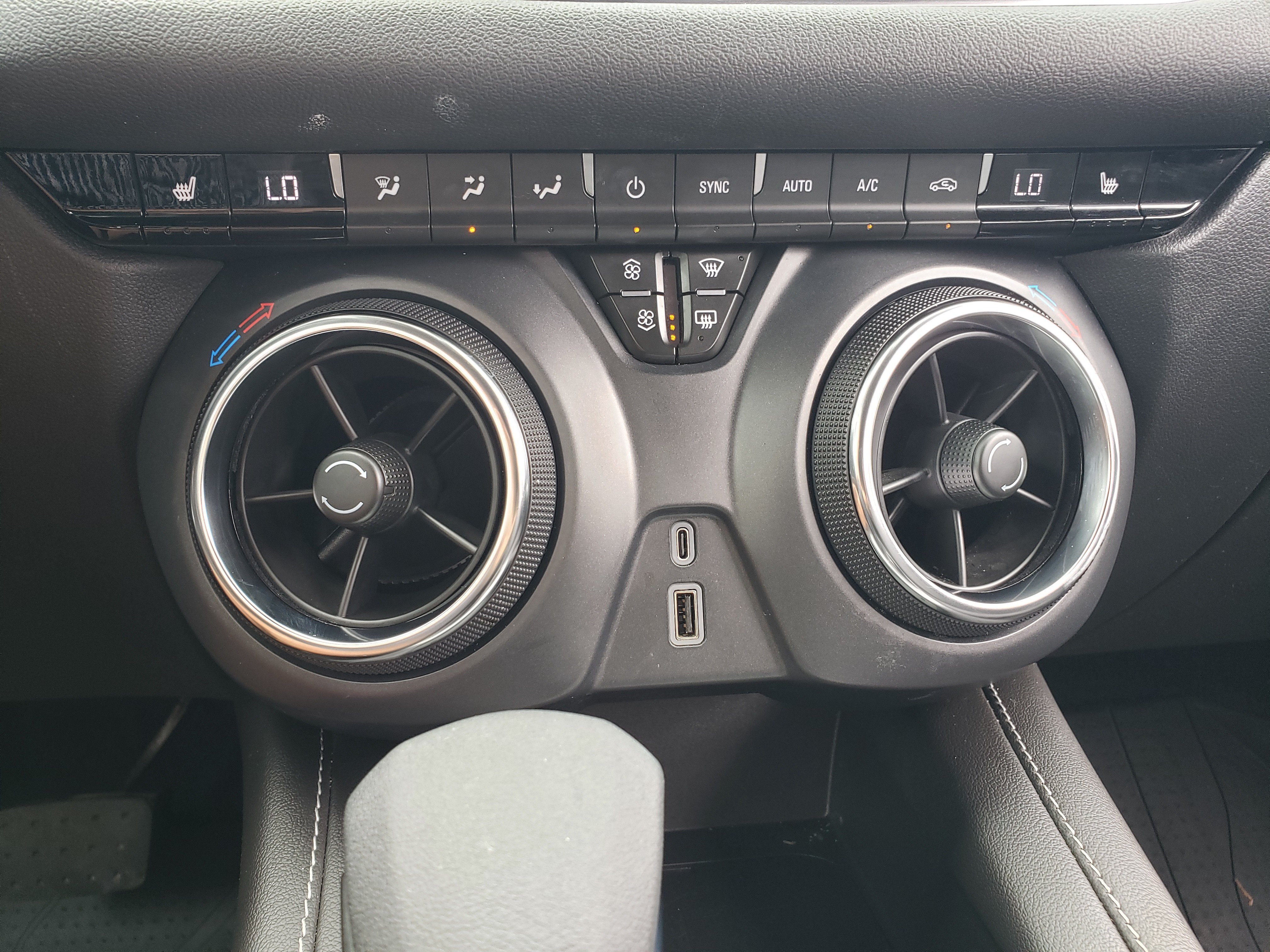 Used 2024 Chevrolet Blazer LT w/ LPO, Floor Liner Package FWD image 22
