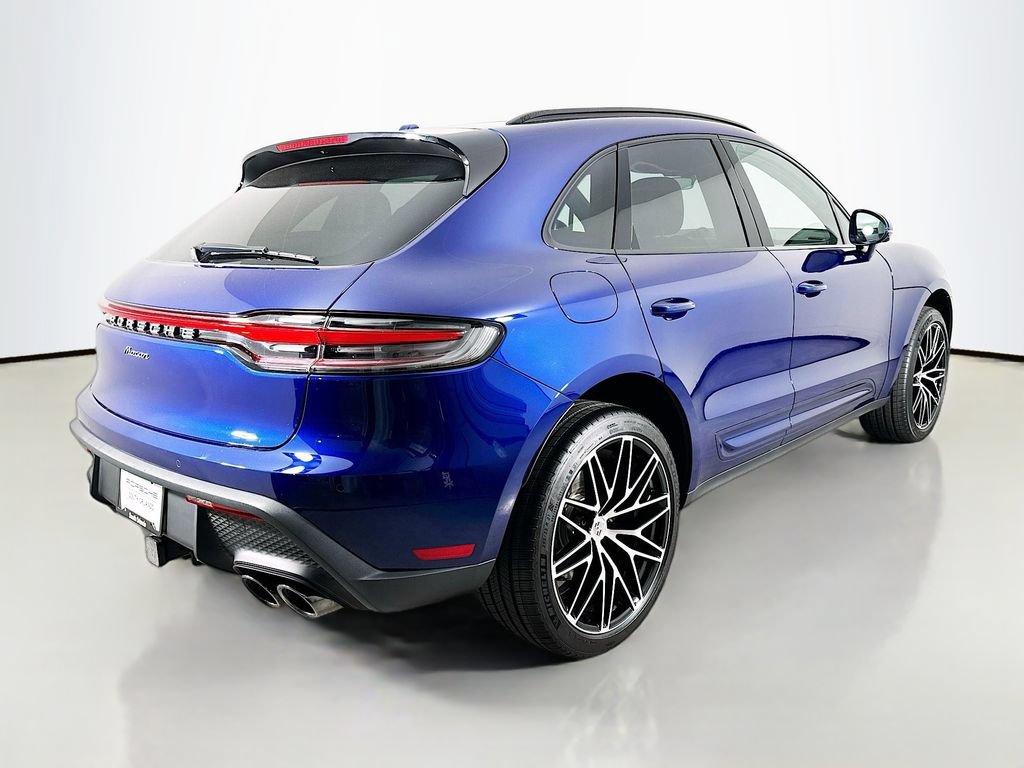 New 2025 Porsche Macan AWD/4WD image 9