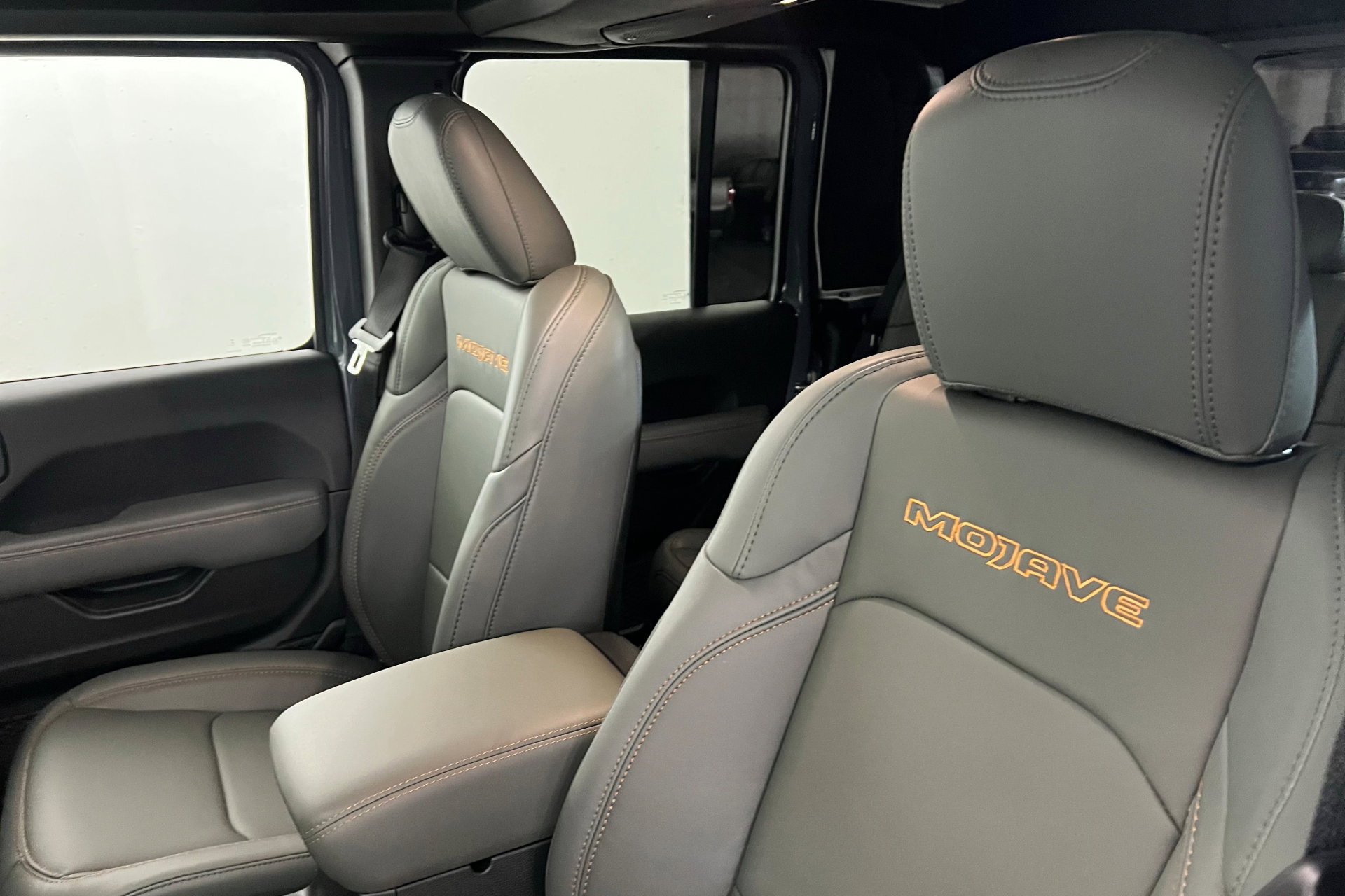 New 2025 Jeep Gladiator Mojave AWD/4WD image 16