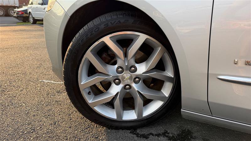 Used 2018 Chevrolet Impala Premier FWD image 16
