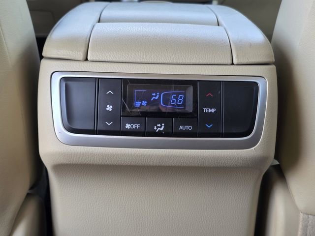 Used 2017 Toyota Highlander XLE image 17