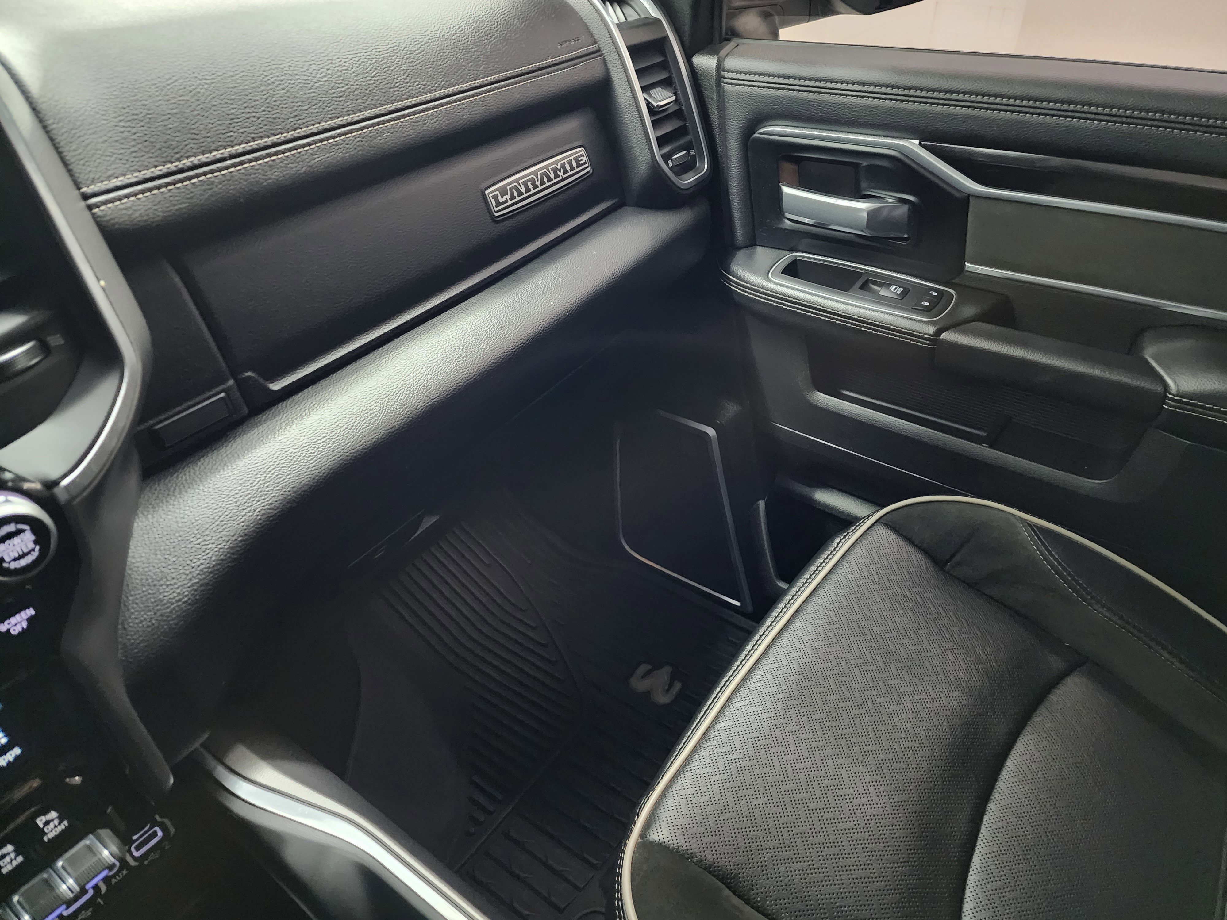 Used 2022 RAM 2500 Laramie image 12