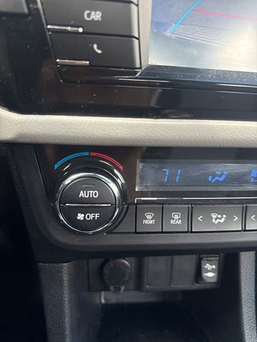 Used 2015 Toyota Corolla LE w/ Body Protection Package #1 FWD image 21