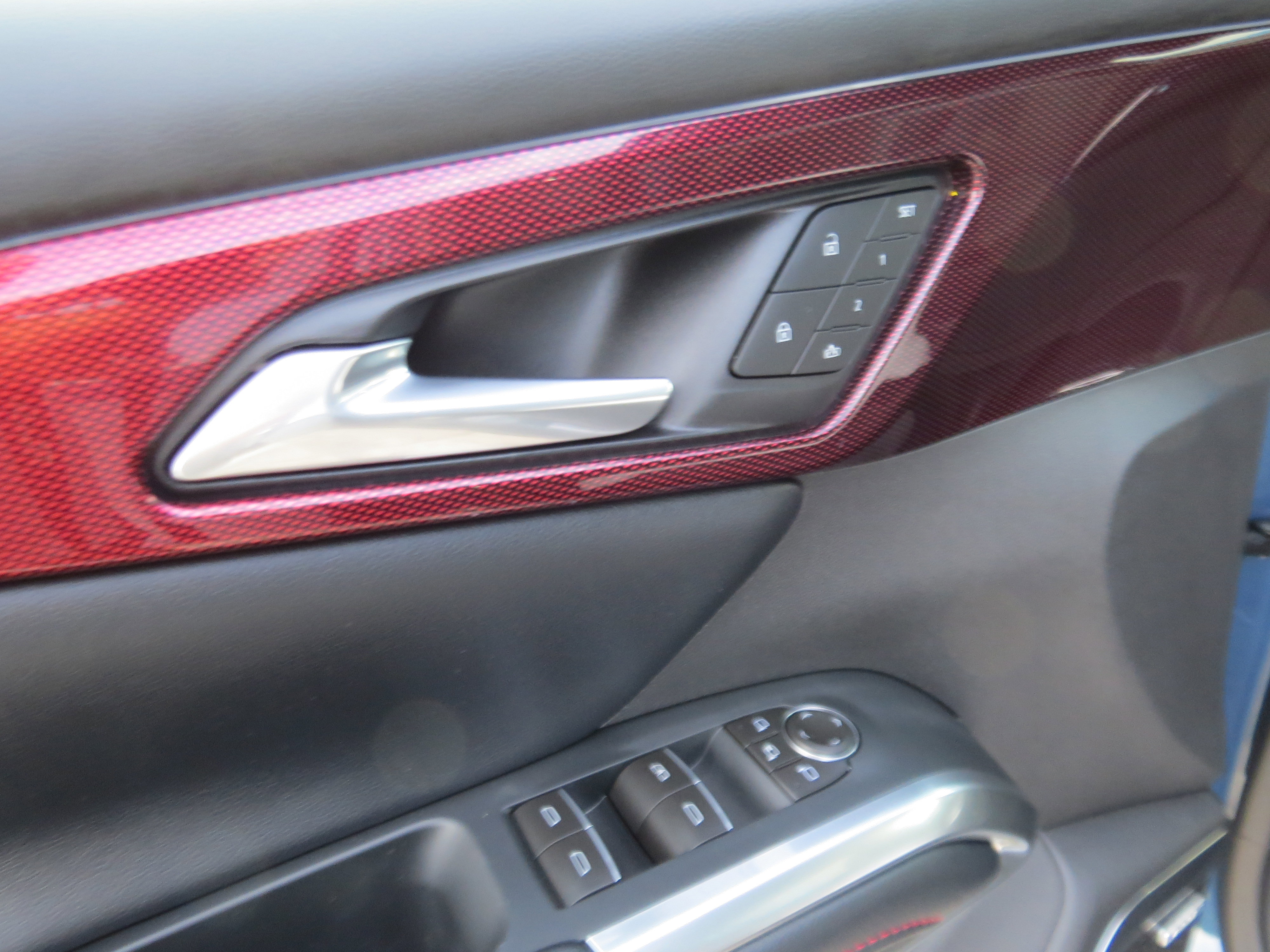 New 2026 Chevrolet Traverse RS w/ LPO, Floor Liner Package FWD image 18
