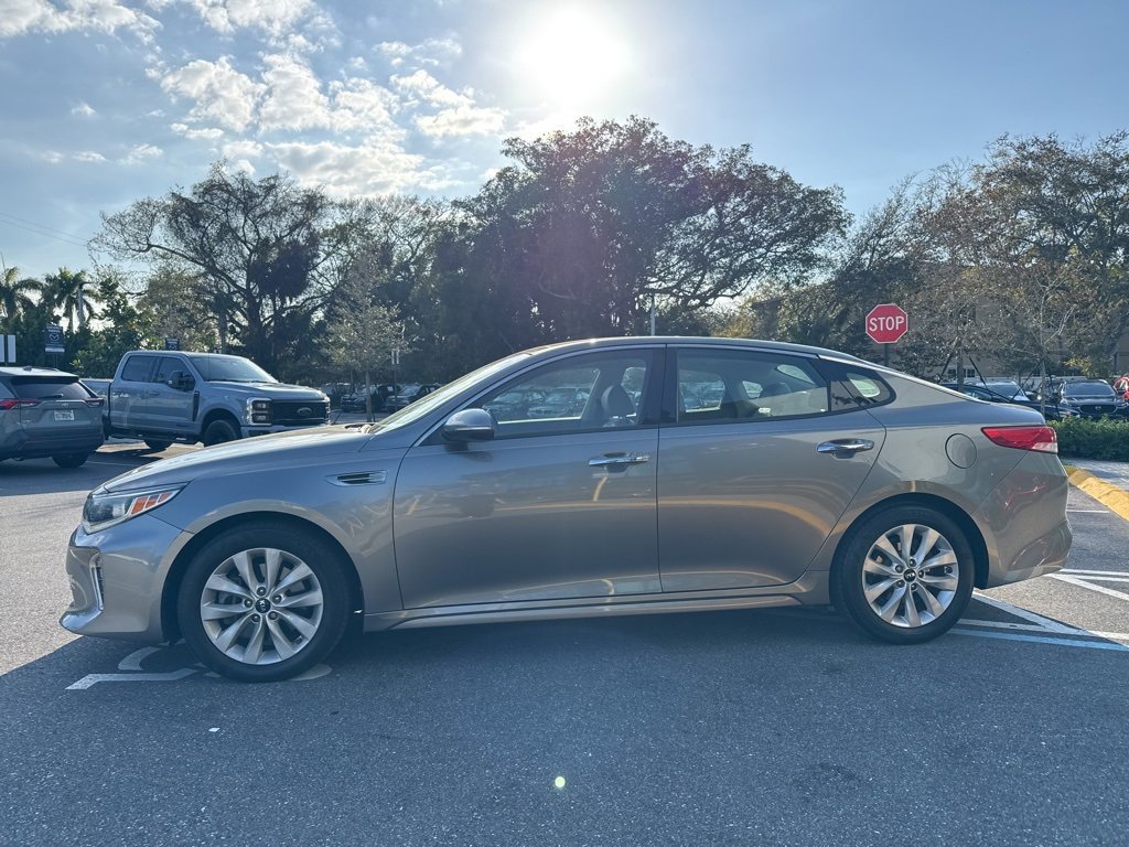Used 2018 Kia Optima EX w/ Technology Package image 9