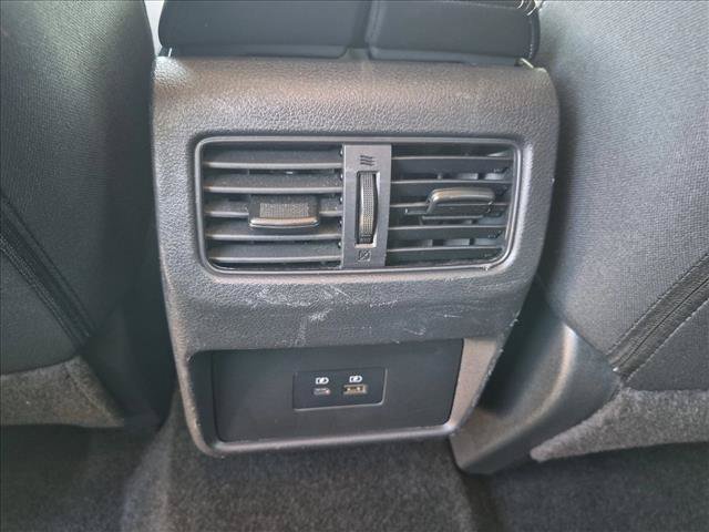Used 2023 Nissan Rogue SV FWD image 16