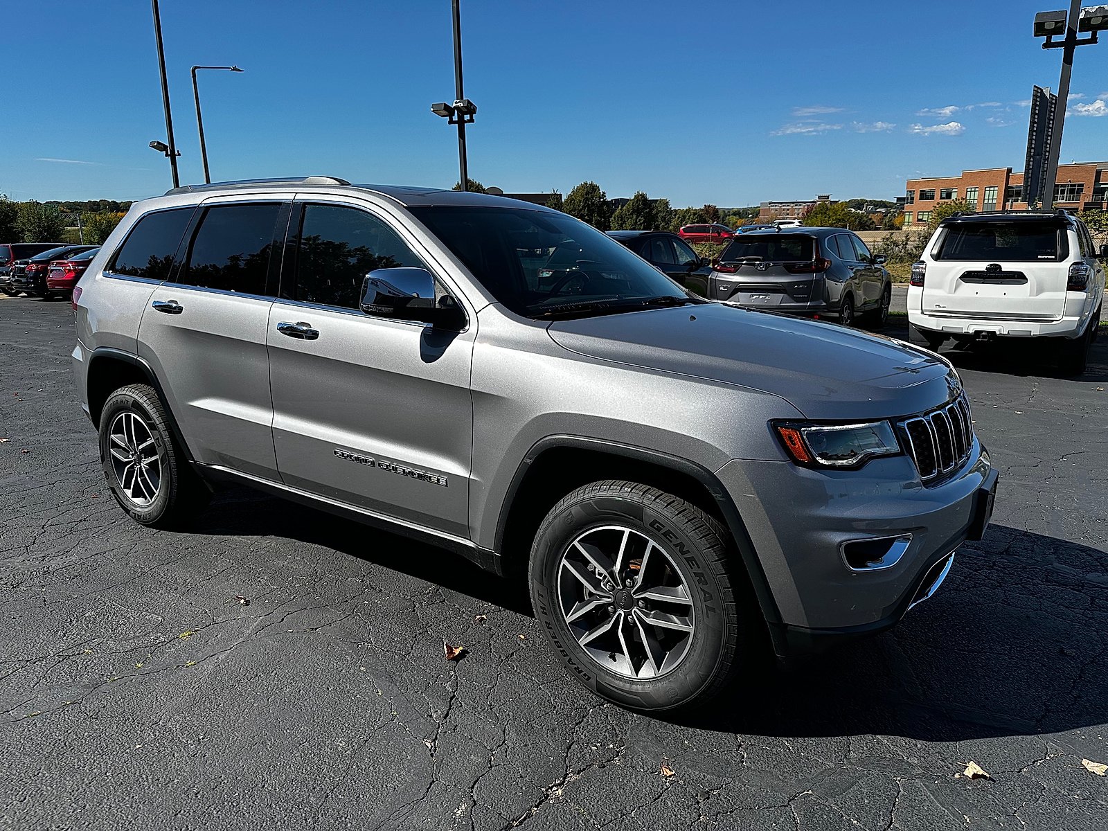 Used 2020 Jeep Grand Cherokee Limited w/ Premium Lighting Group