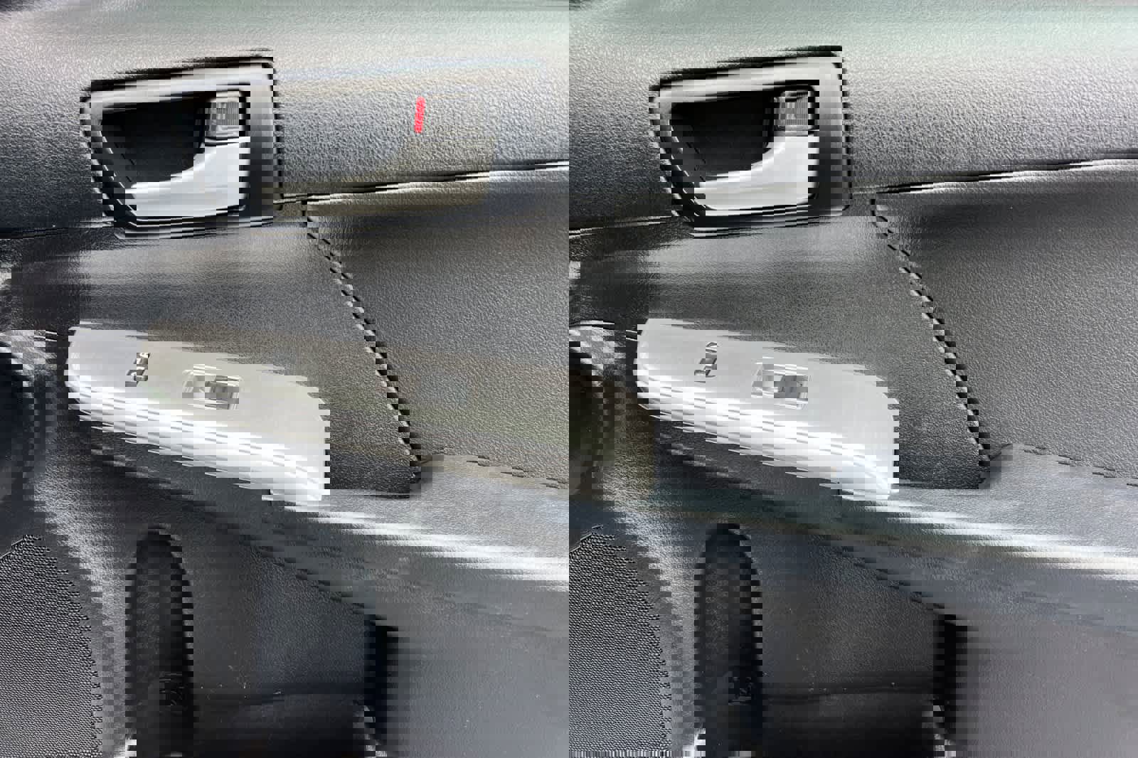 Used 2013 Toyota Camry SE w/ Convenience Pkg image 17