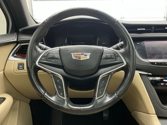 Used 2019 Cadillac XT5 Luxury AWD/4WD image 9
