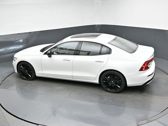 Used 2023 Volvo S60 B5 Plus w/ Climate Package image 38