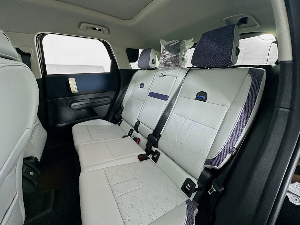 Certified 2025 MINI Cooper Countryman S image 17