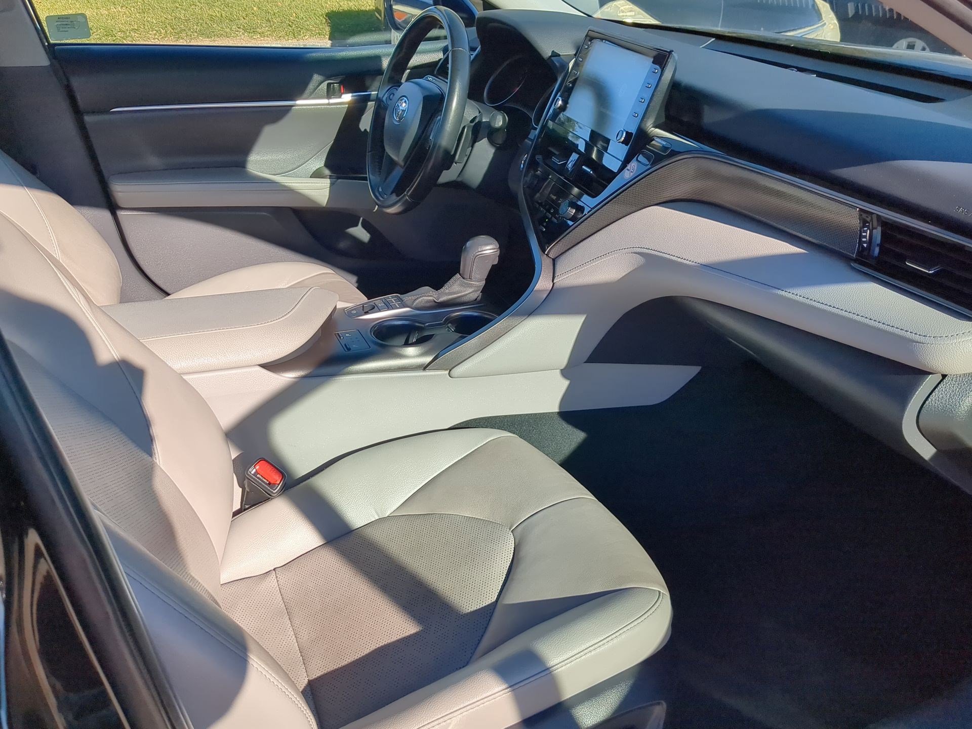 Used 2023 Toyota Camry XSE image 30