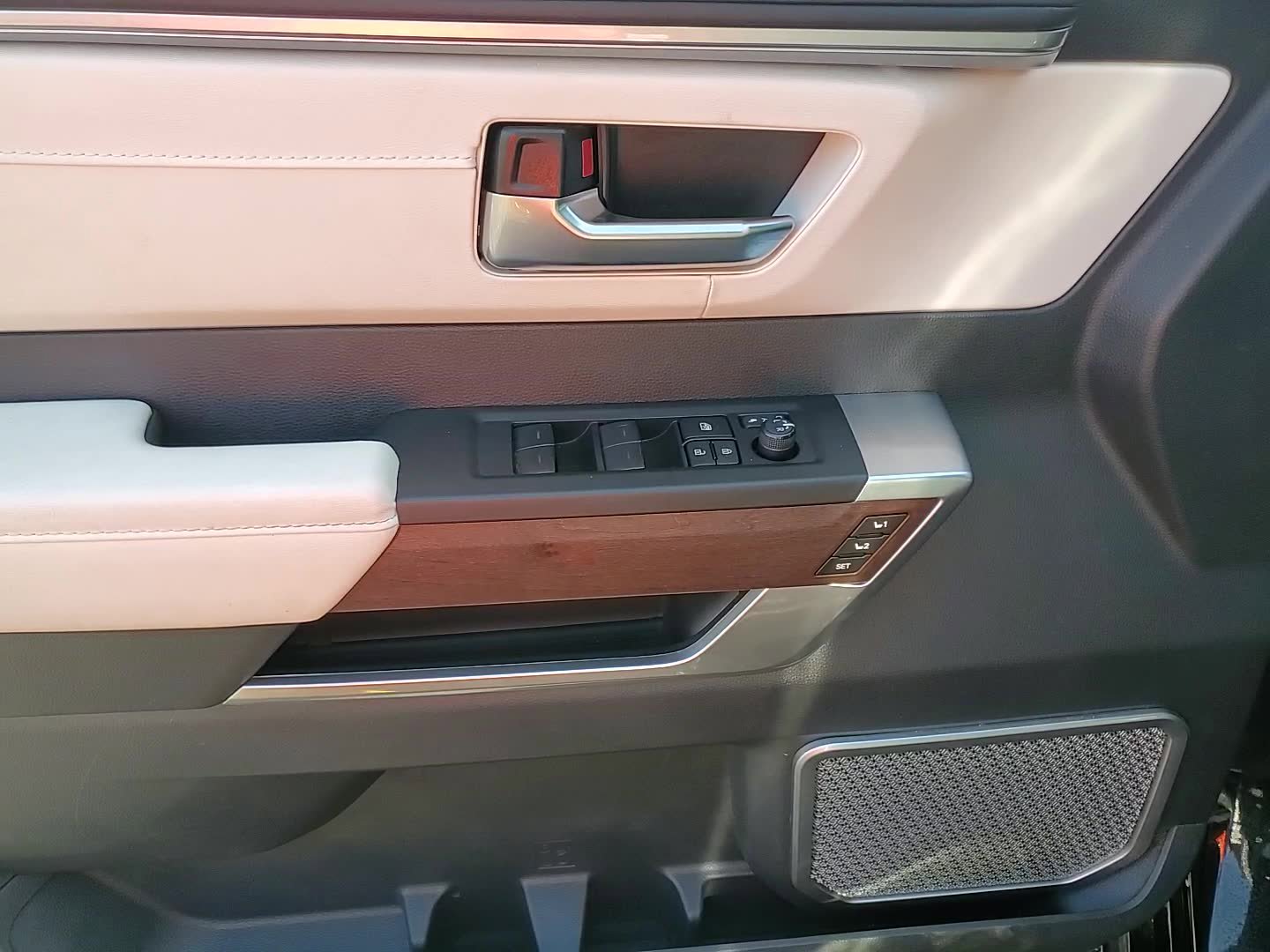 Certified 2024 Toyota Sequoia Capstone image 10