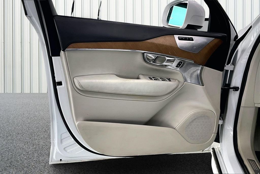 Used 2016 Volvo XC90 T6 Inscription image 15