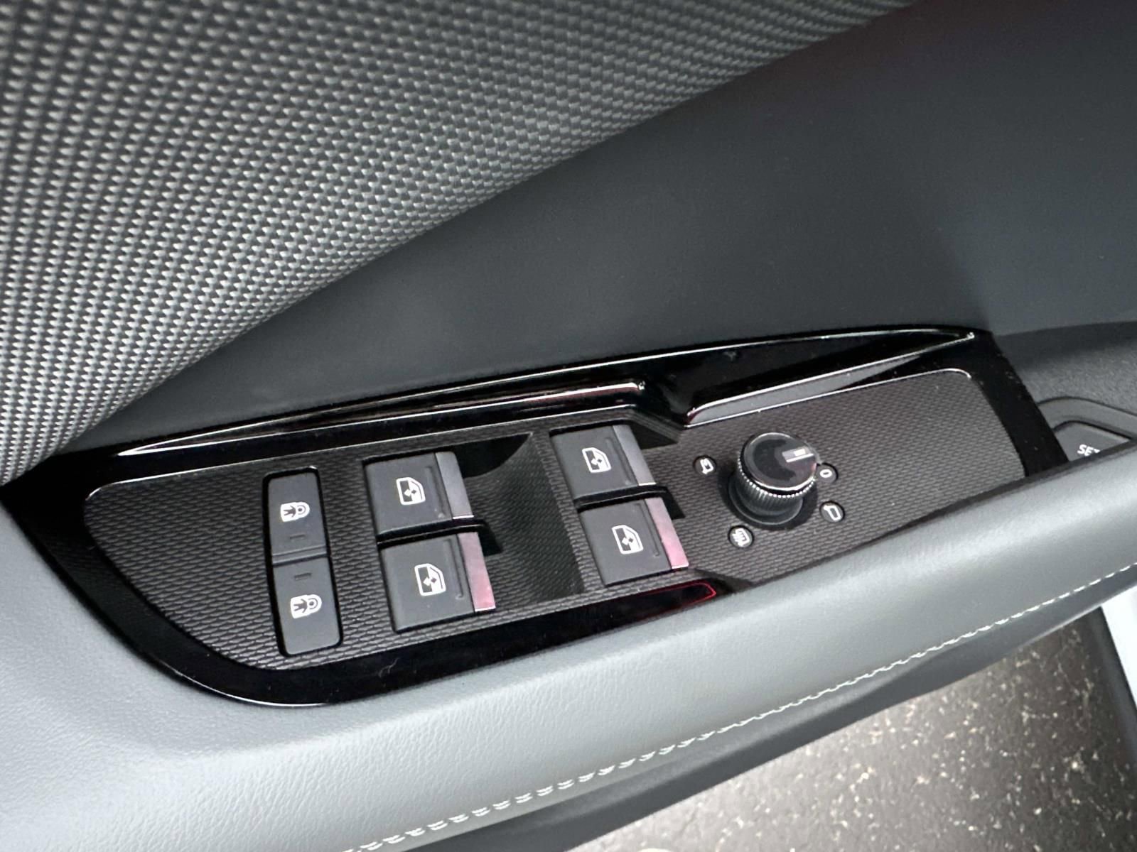 New 2026 Audi Q3 quattro 2.0T image 13