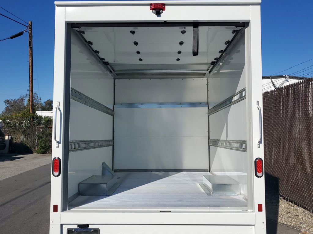 New 2025 Chevrolet Express 3500 w/ Power Convenience Package image 28