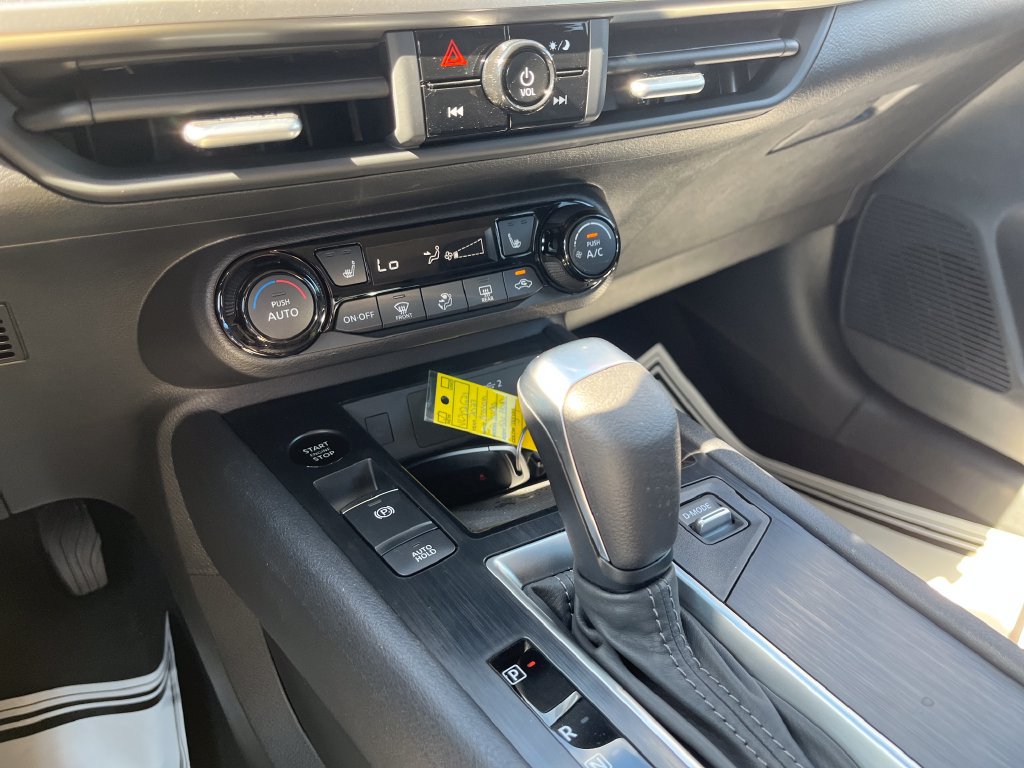 New 2027 Nissan Kicks SV AWD/4WD image 18