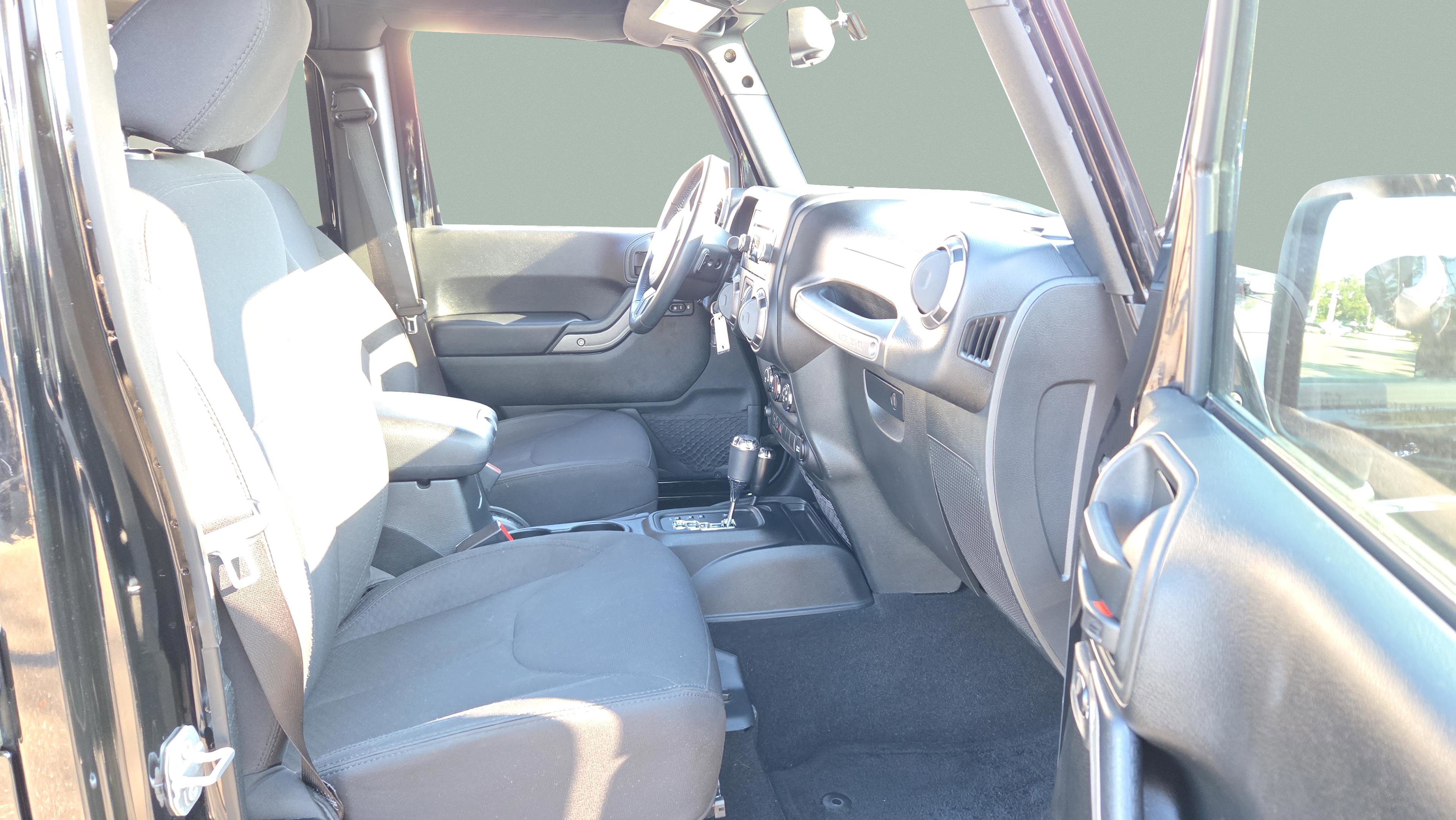 Used 2018 Jeep Wrangler Unlimited Sport S image 24