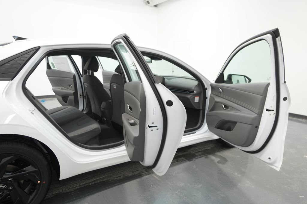 New 2026 Hyundai Elantra Sport image 24