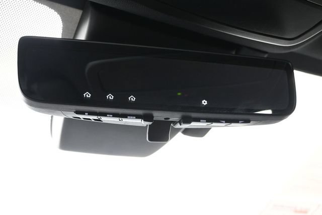 Certified 2025 Toyota Sienna Platinum AWD/4WD image 27