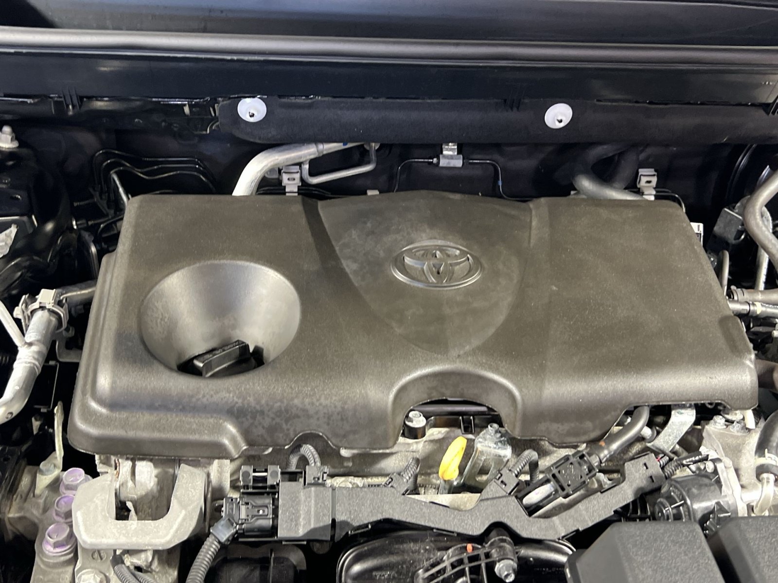 Used 2025 Toyota RAV4 LE AWD/4WD image 29