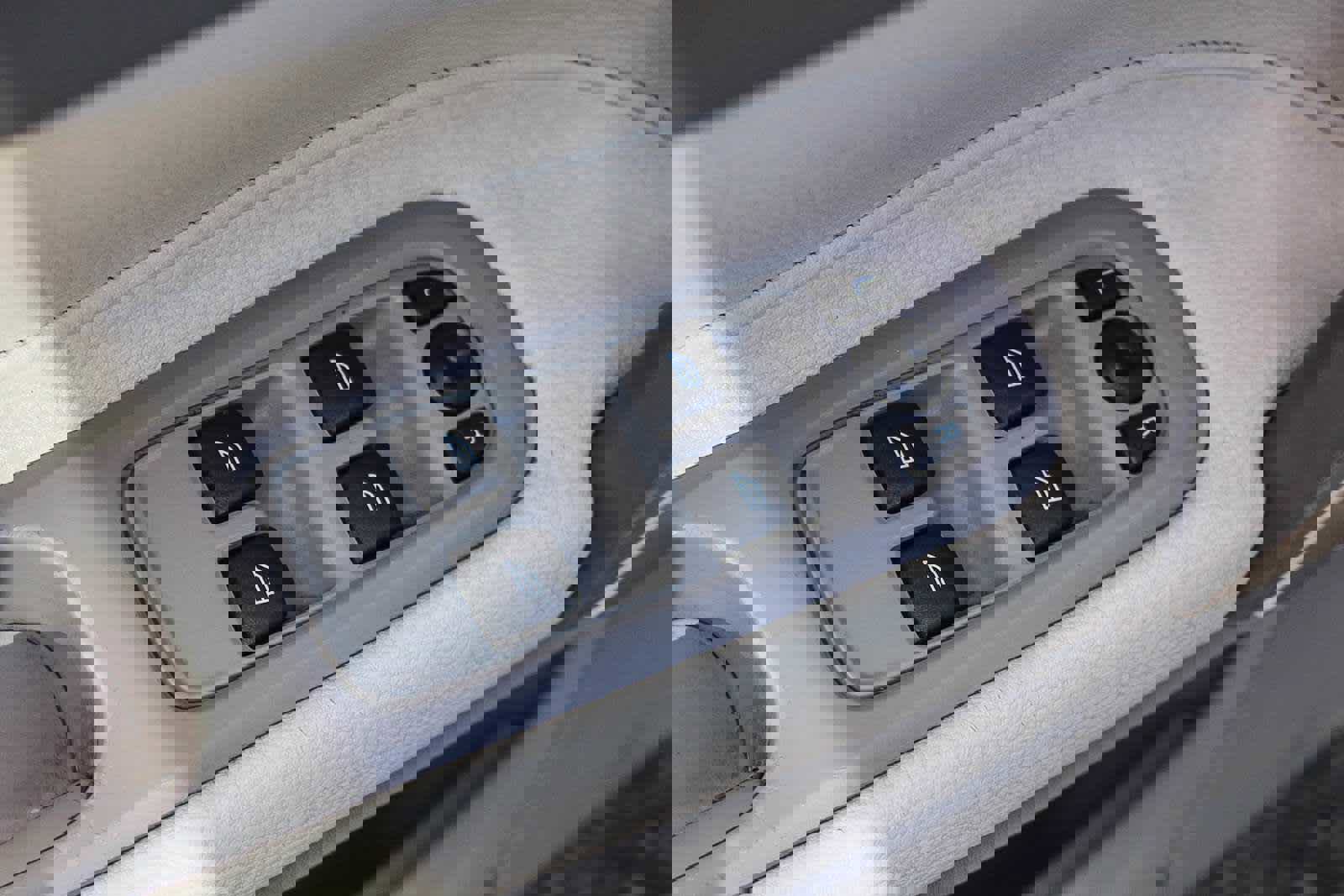 Used 2013 Volvo C70 T5 image 27