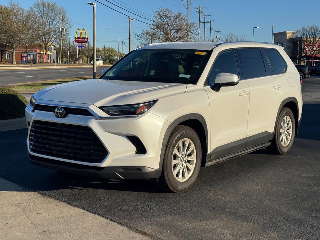 Used 2024 Toyota Grand Highlander XLE image 7