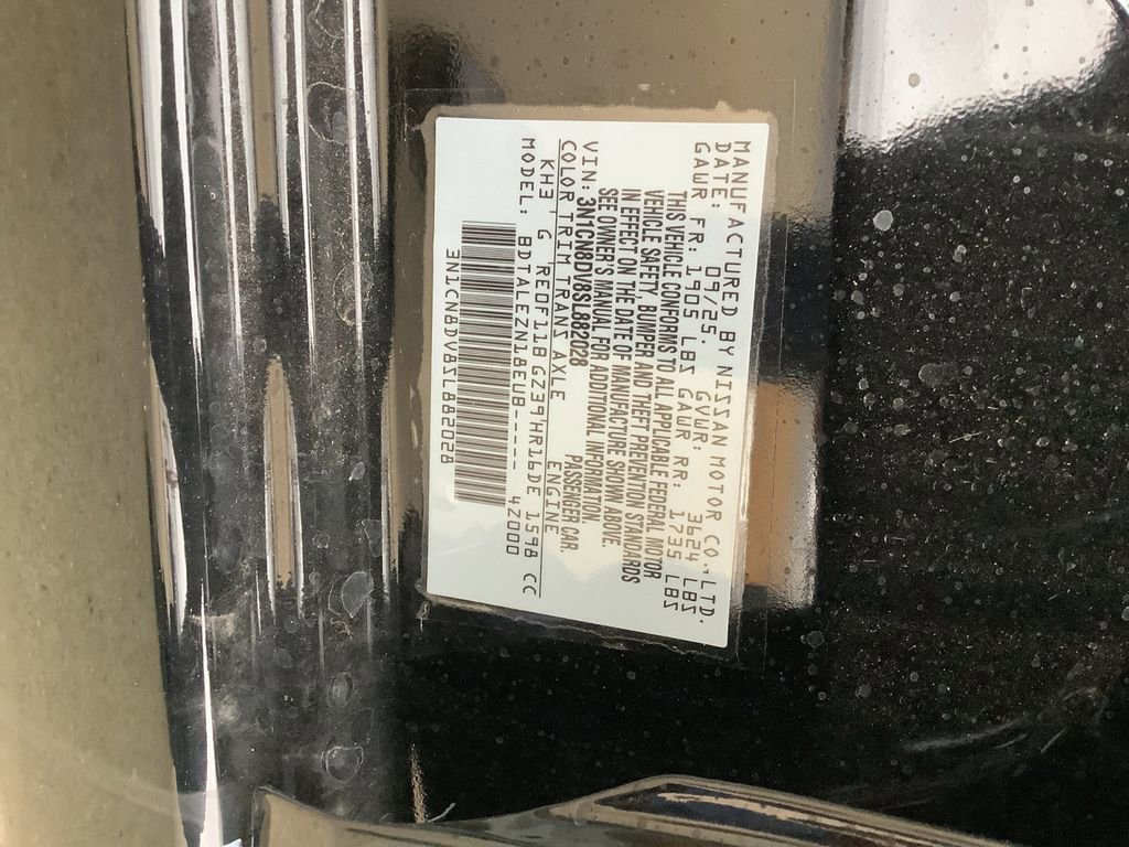 Used 2025 Nissan Versa S w/ Trunk Package image 30